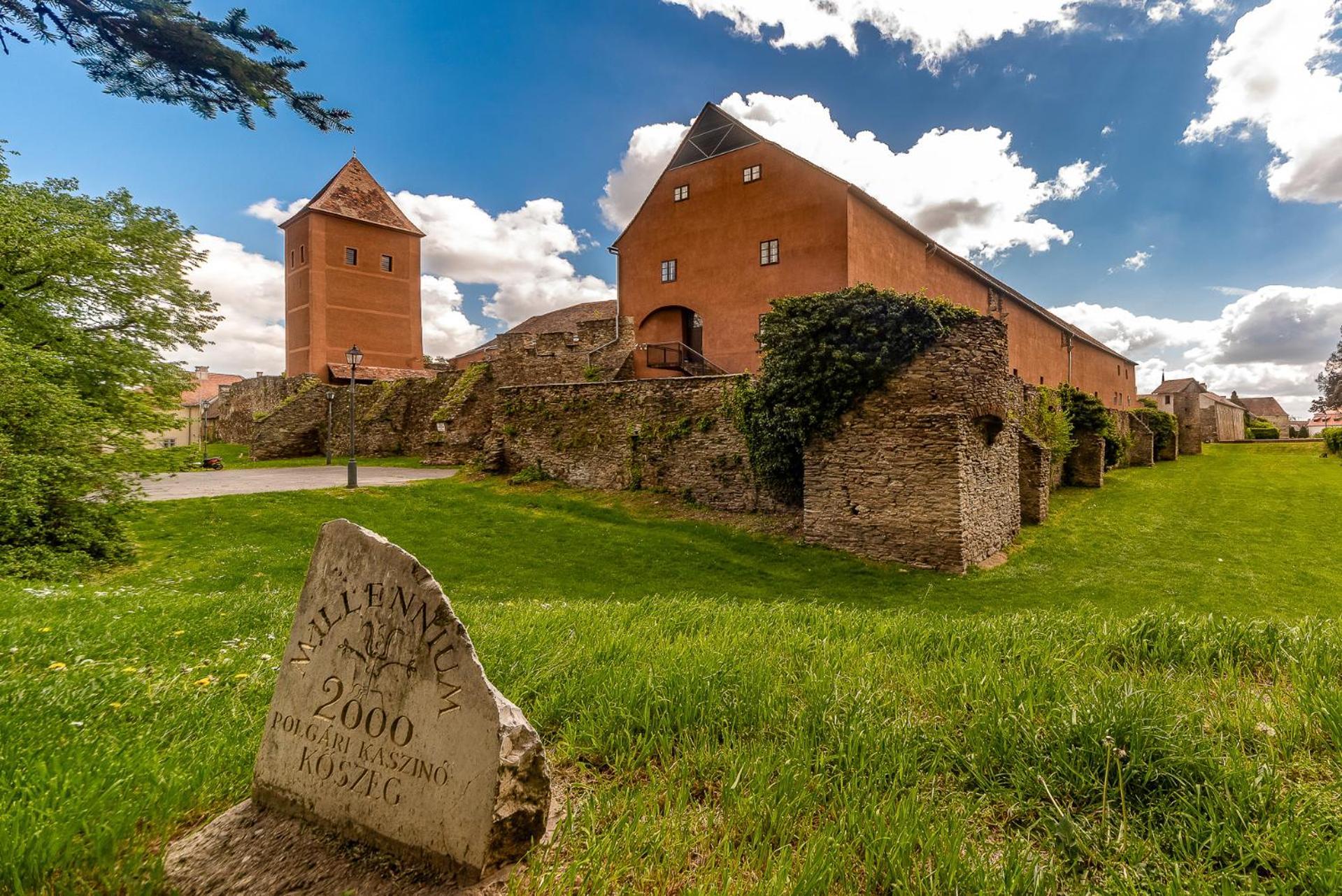 Korde Apartman Kőszeg Buitenkant foto