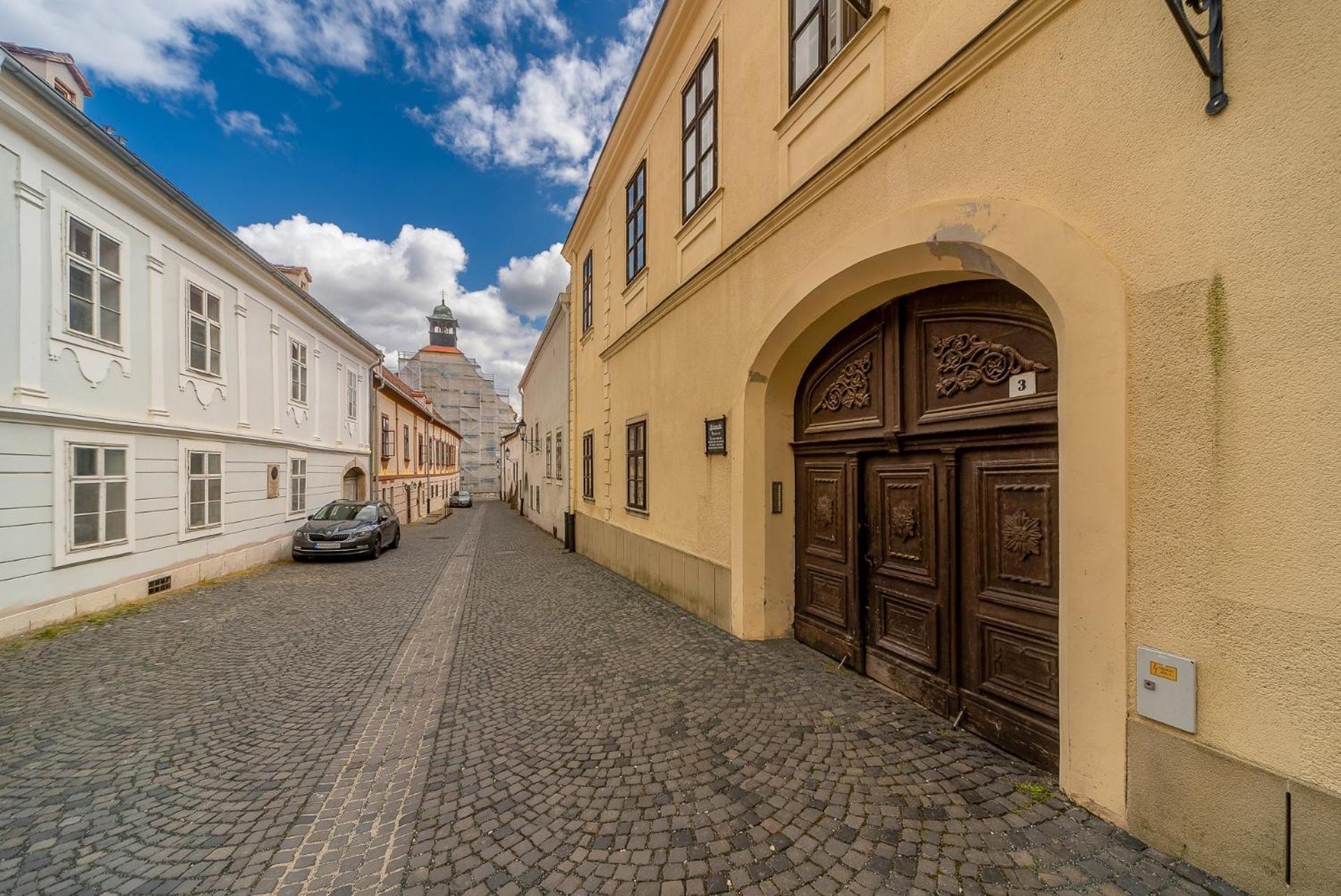 Korde Apartman Kőszeg Buitenkant foto